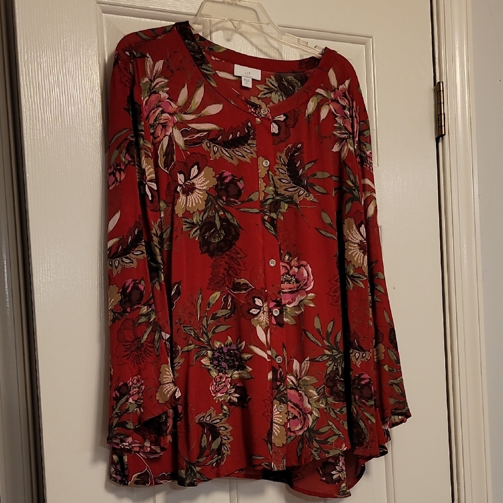 Beautiful J. Jill Red Floral Blouse 100% Rayon